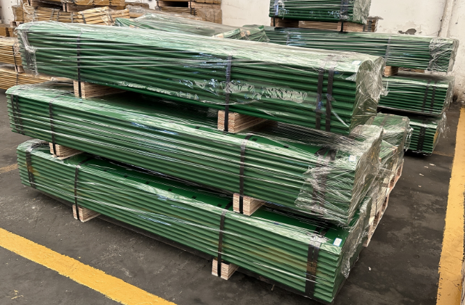 CUTTING EDGES FOR GREEN COLOR